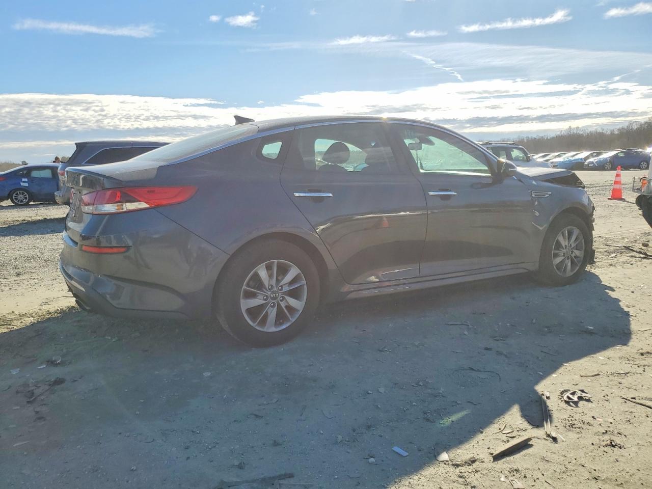 2019 Kia Optima Lx - Фото 3