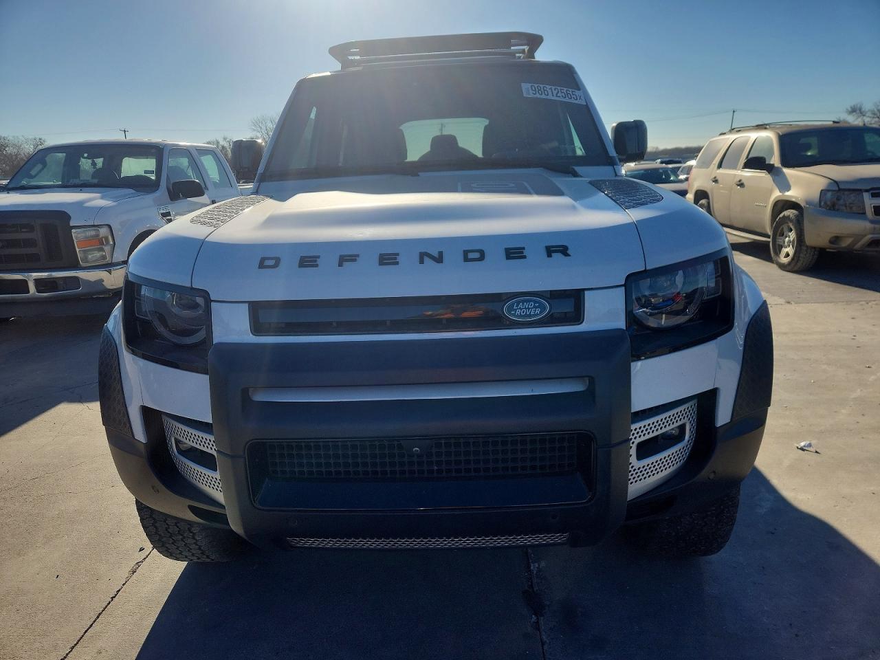 2022 Land Rover Defender 110 Se - Image 5