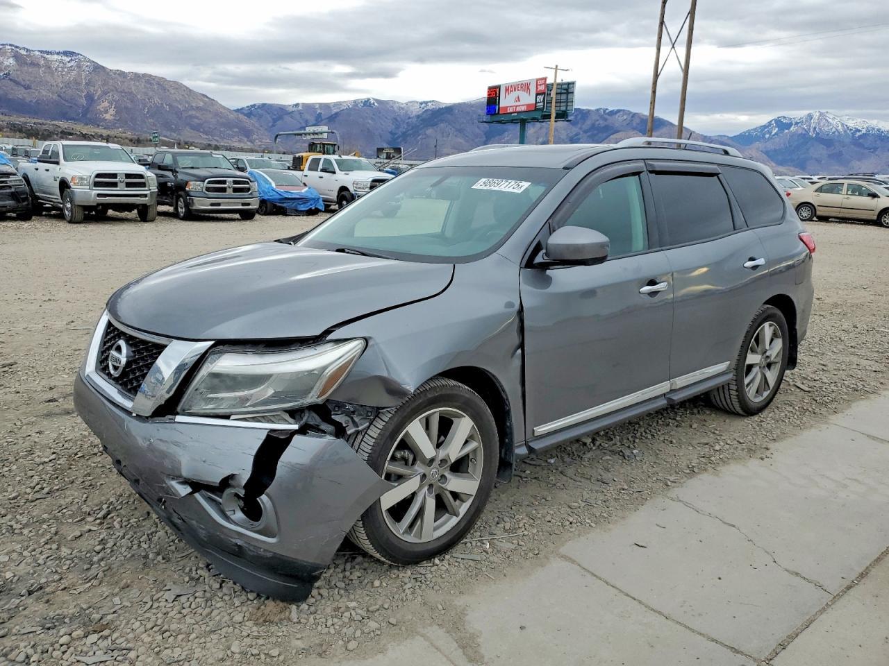 2016 Niss Pathfinder