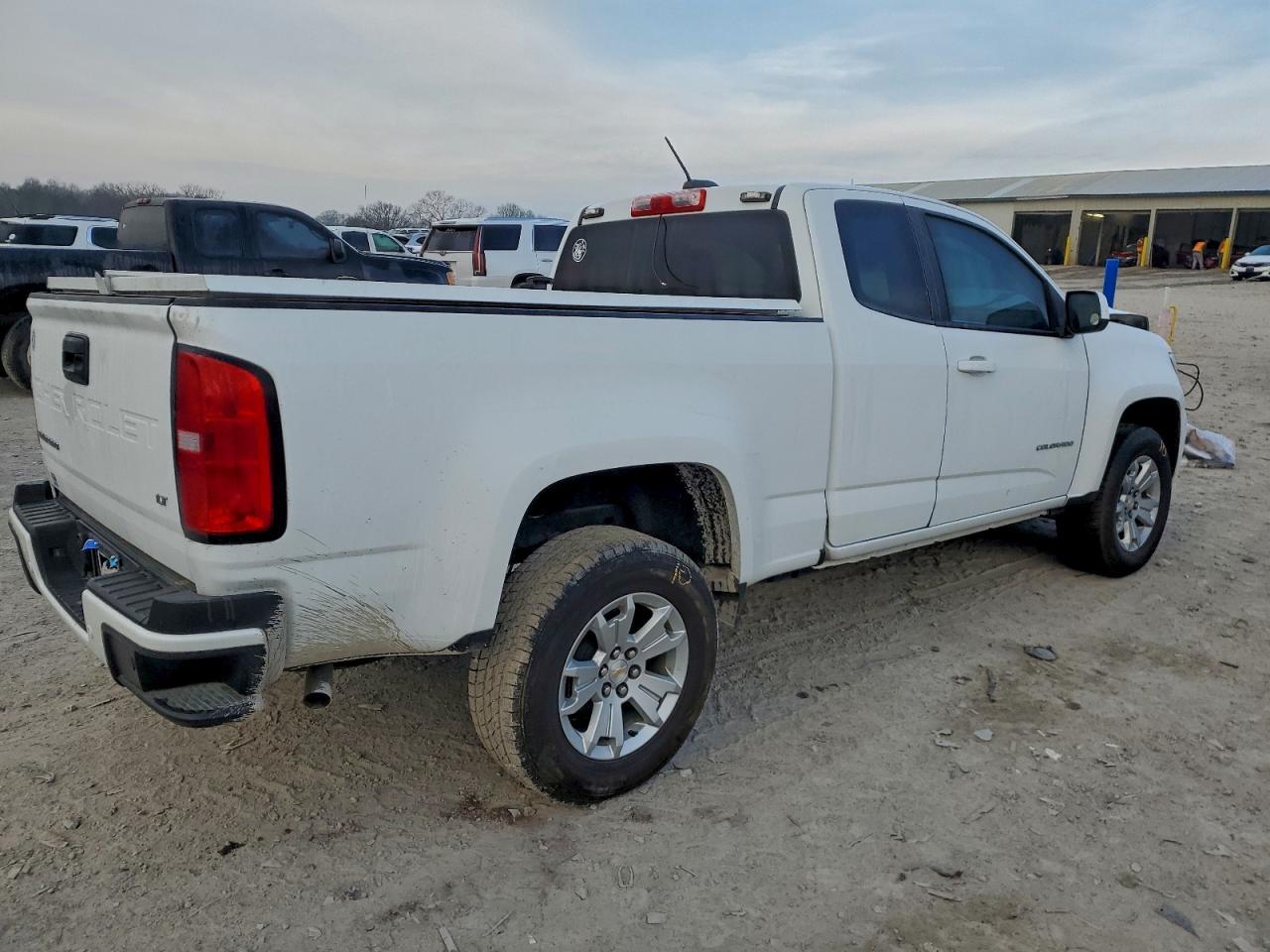 2022 Chevrolet Colorado Lt - Image 3