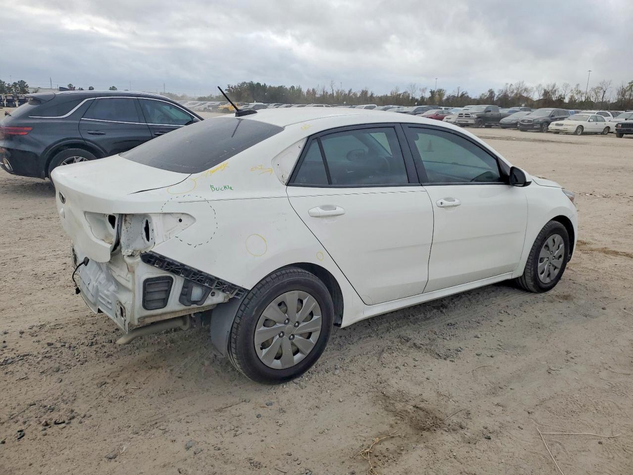 2020 Kia Rio Lx - Фото 3