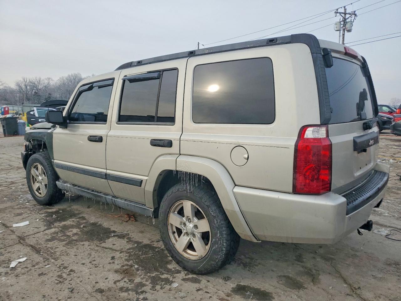 2006 Jeep Commander - Image 2