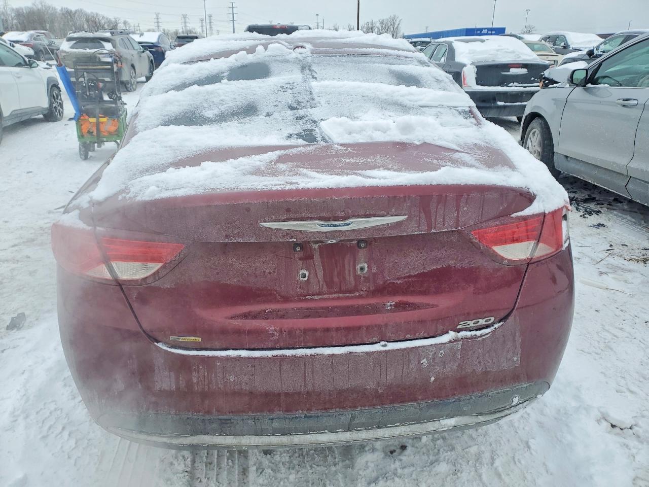 2015 Chrysler 200 Limited - Image 6