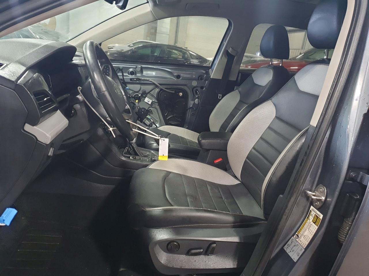 2022 Volkswagen Taos Sel - Фото 7