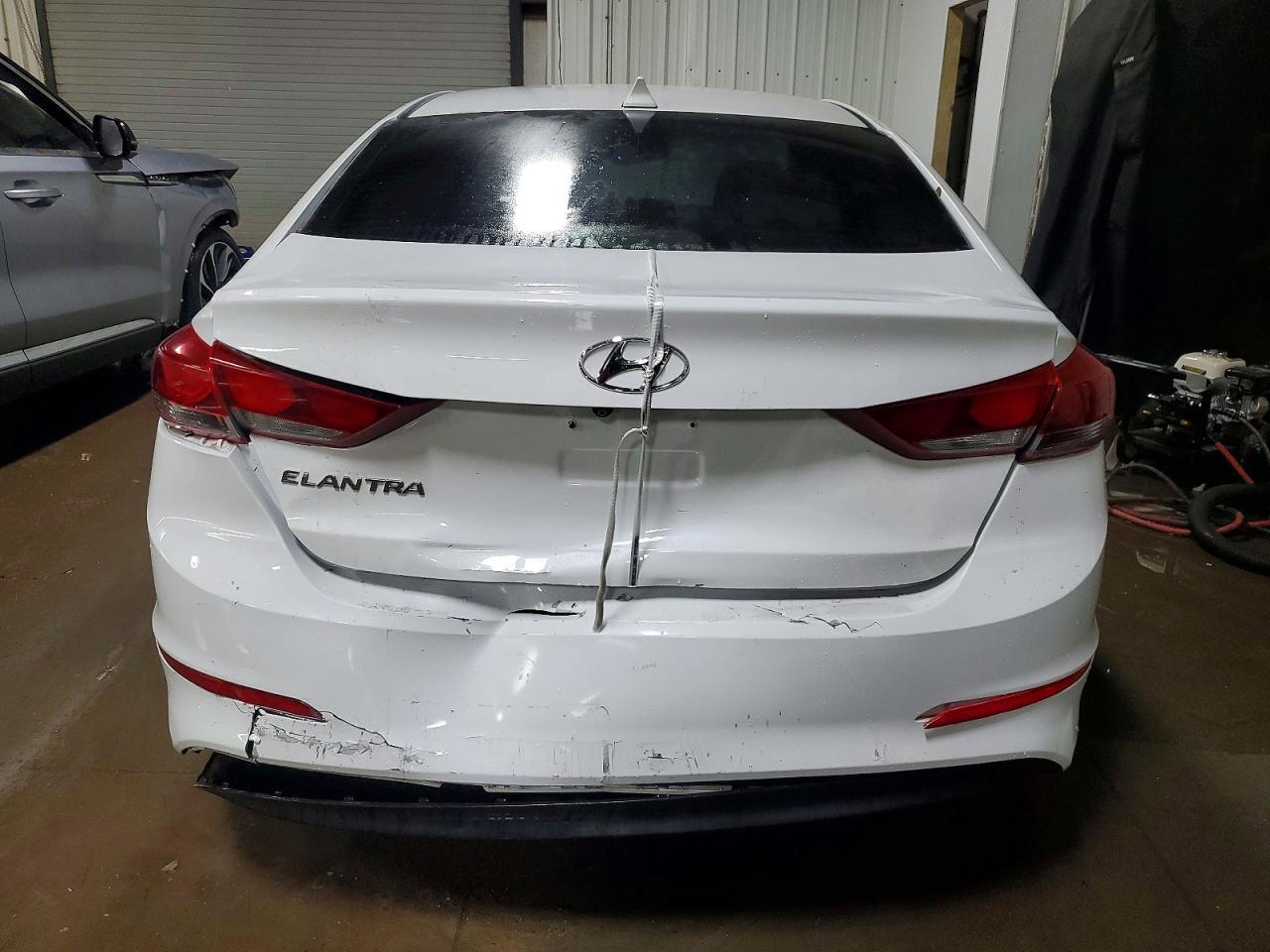 2017 Hyundai Elantra Value Edition - Фото 6