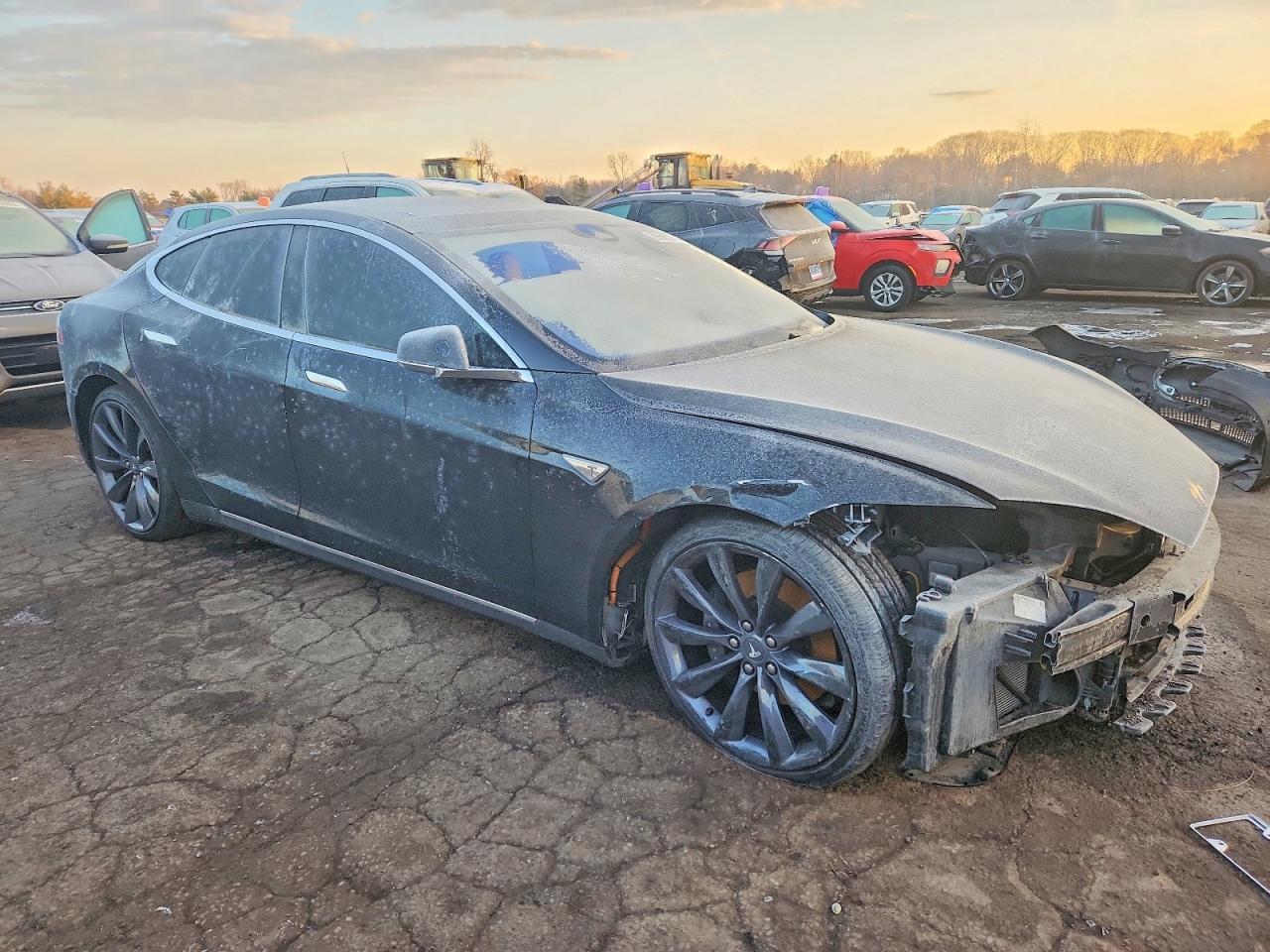 2015 Tesla Model S - Image 4