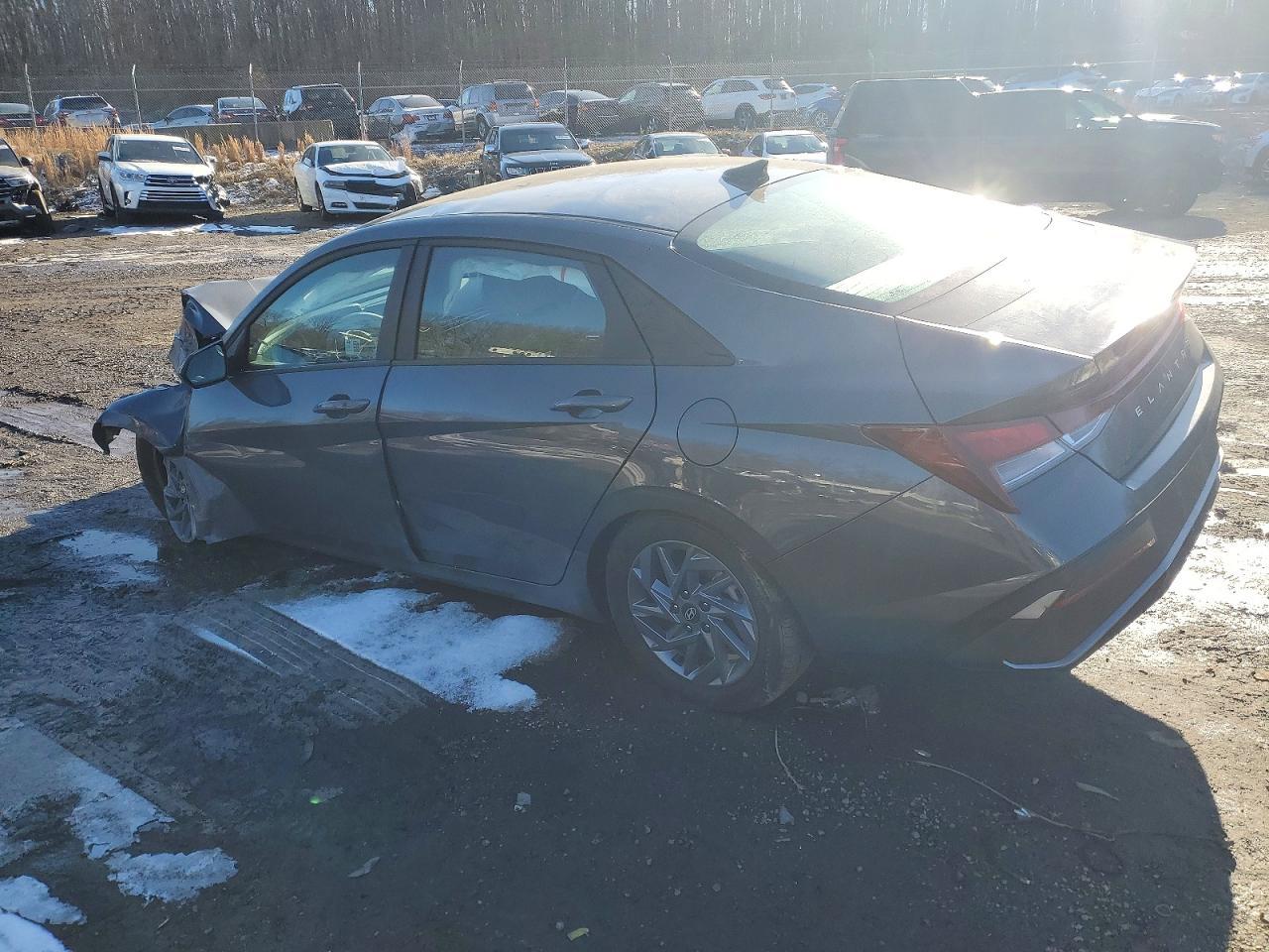 2024 Hyundai Elantra Sel - Фото 2