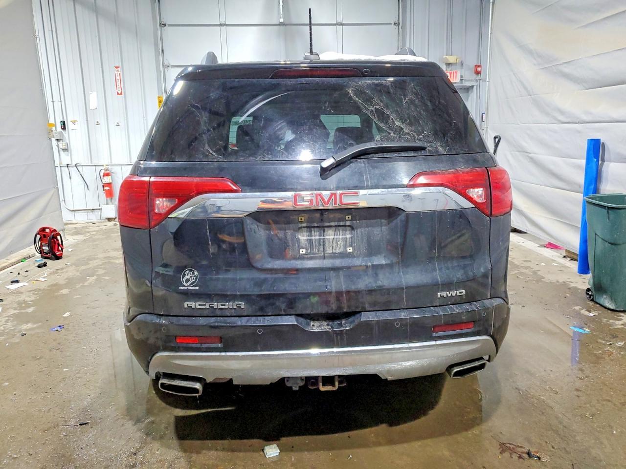 2017 GMC Acadia Denali - Image 6