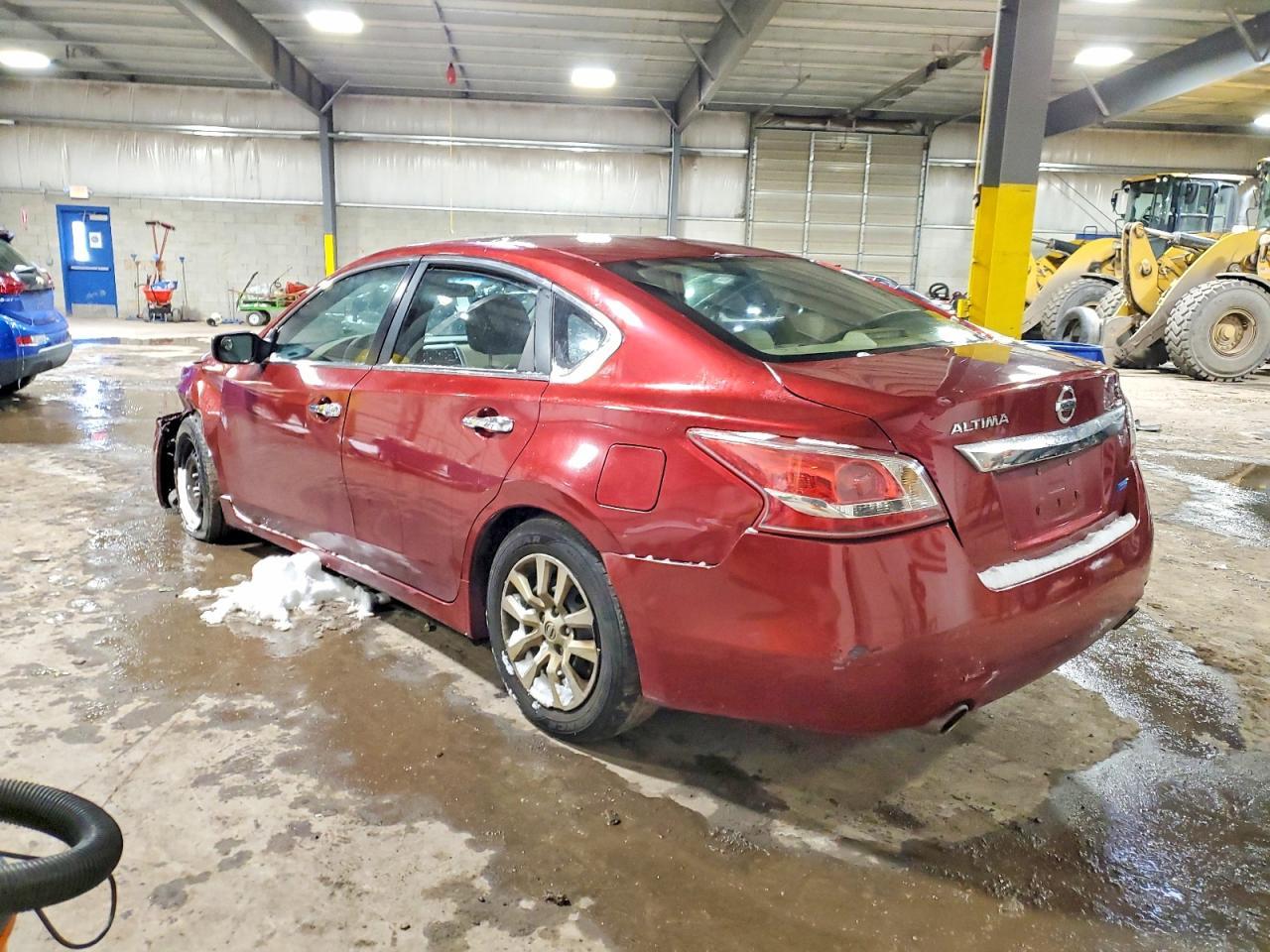2013 Nissan Altima 2.5 - Фото 2