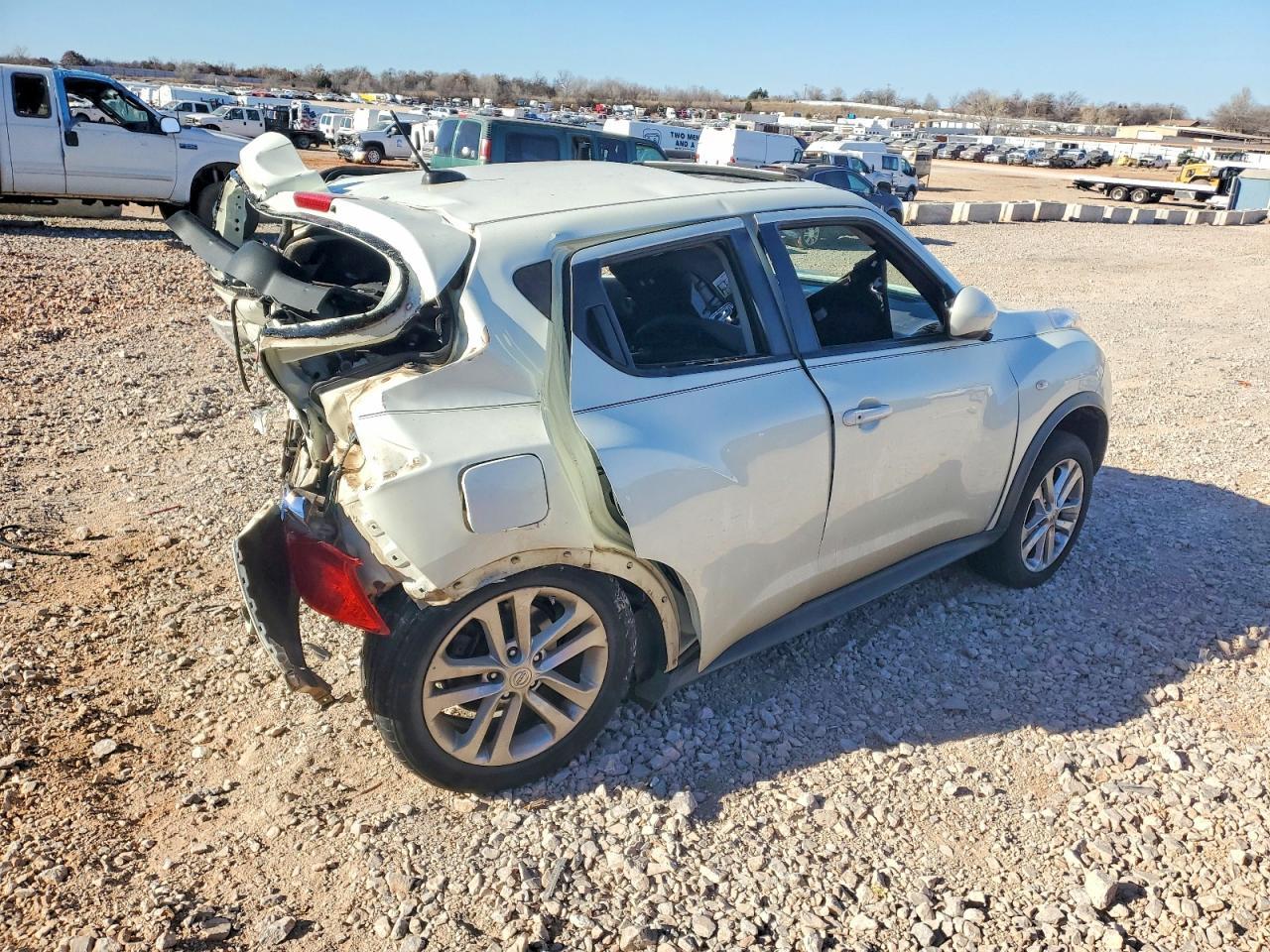 2012 Nissan Juke S - Фото 3