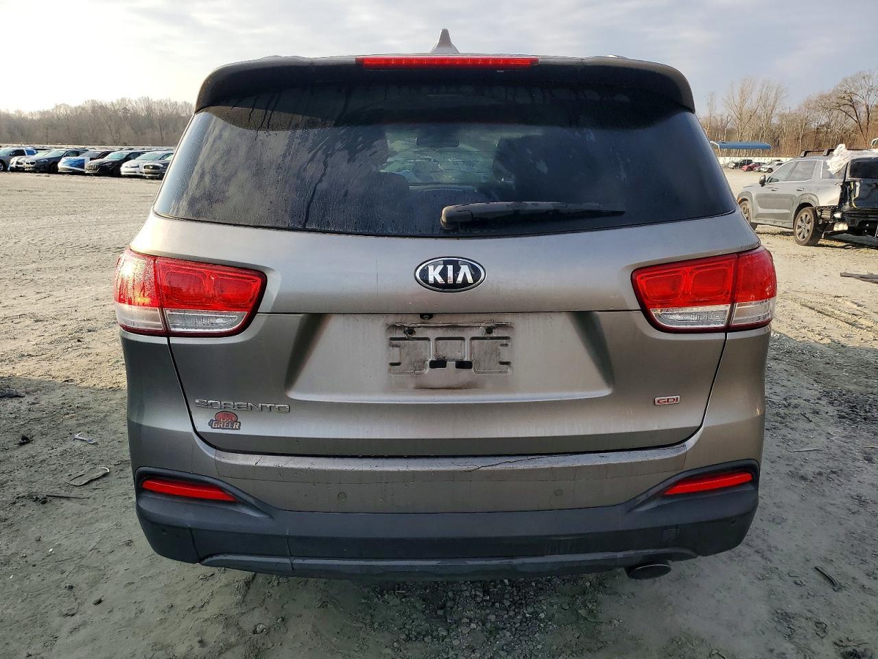2016 Kia Sorento Lx - Фото 6