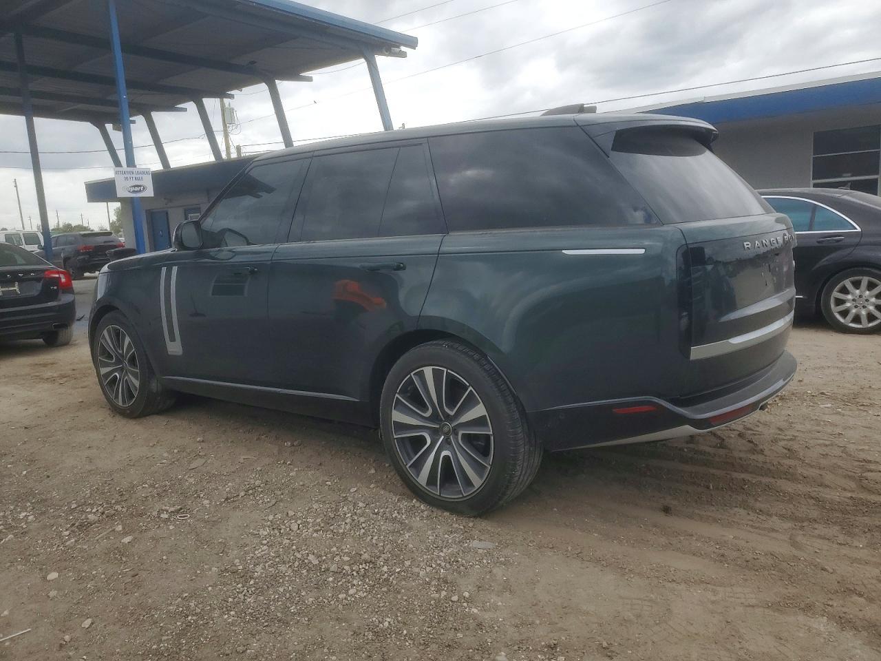2023 Land Rover Range Rover Autobiography - Image 2