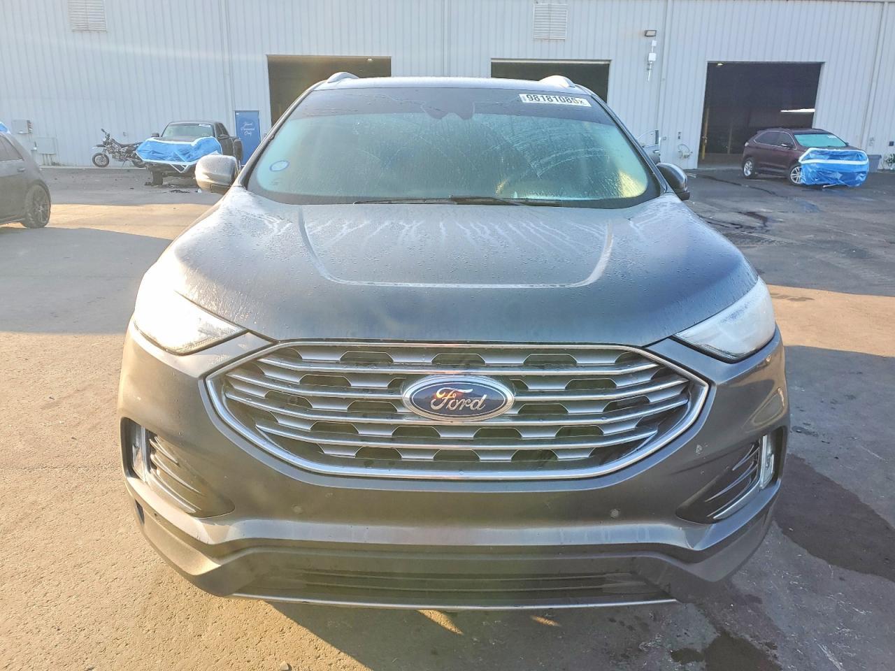 2020 Ford Edge Titanium - Фото 5