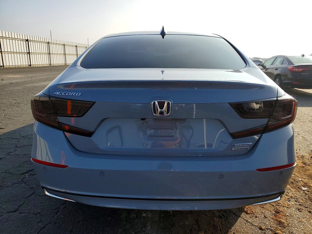 2022 Honda Accord Touring Hybrid - Фото 6