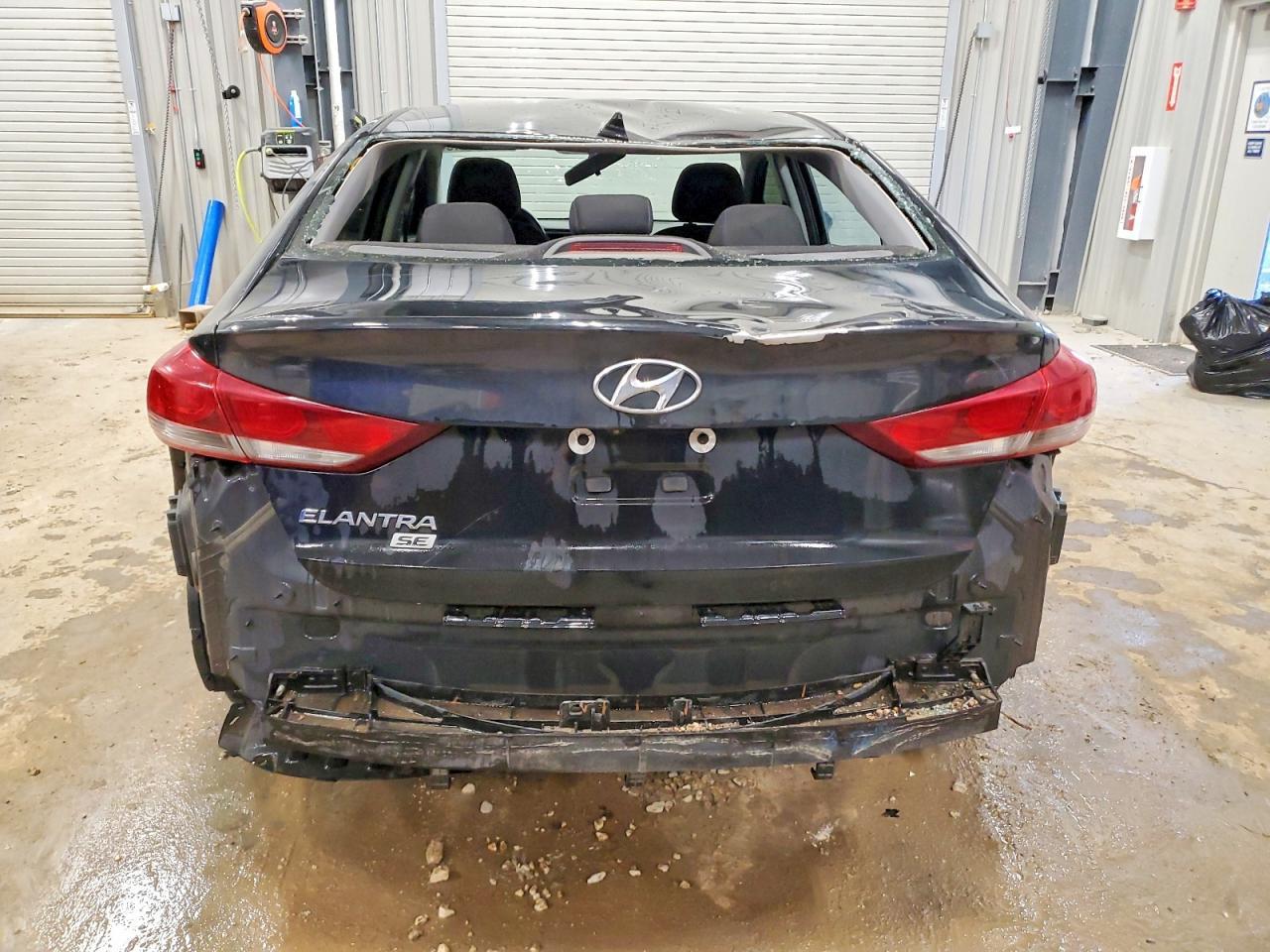 2018 Hyundai Elantra Se - Фото 6