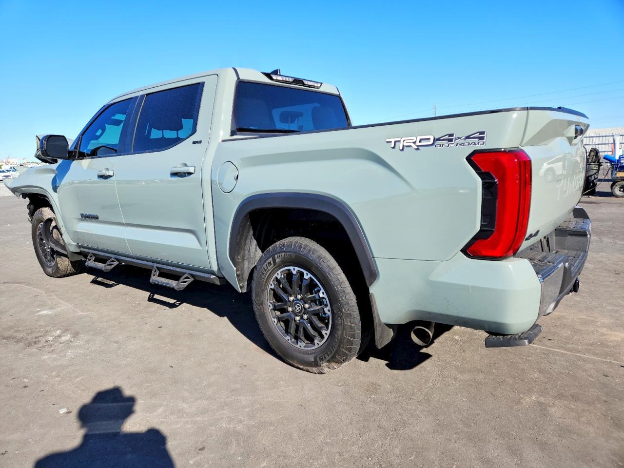 2025 Toyota Tundra - Фото 2