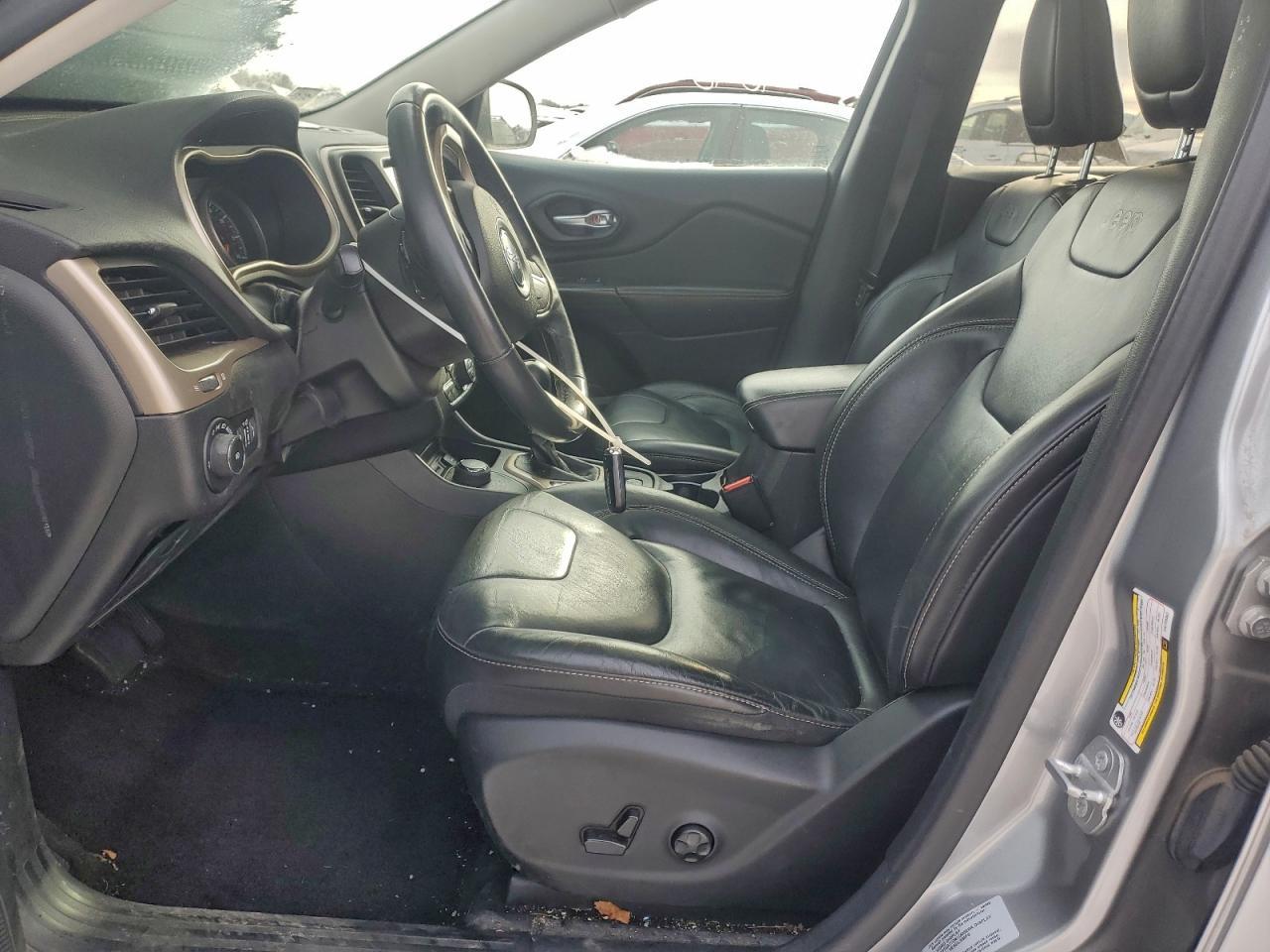 2015 Jeep Cherokee Limited - Image 7