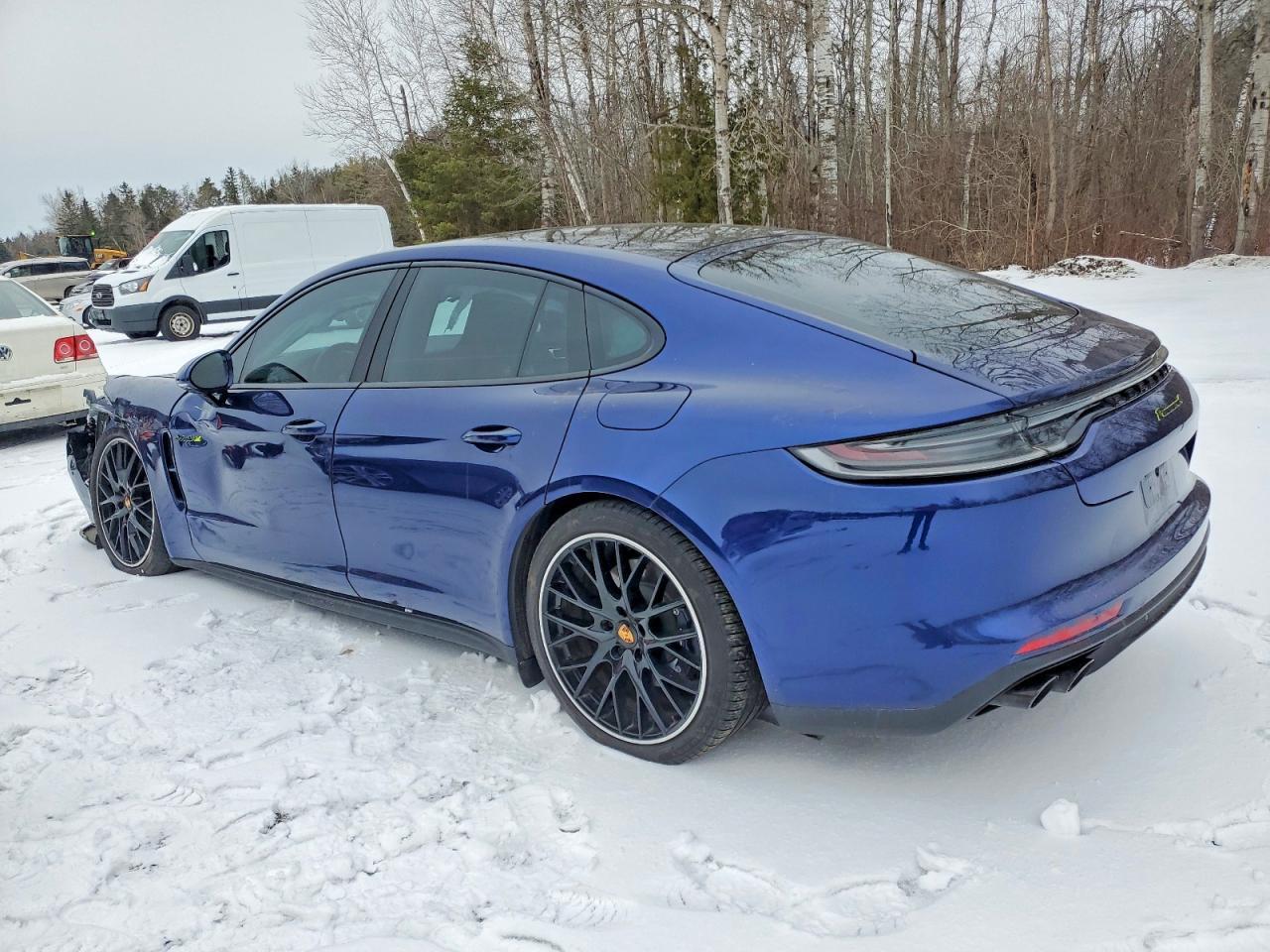 2023 Porsche Panamera 4 Platinum - Image 2