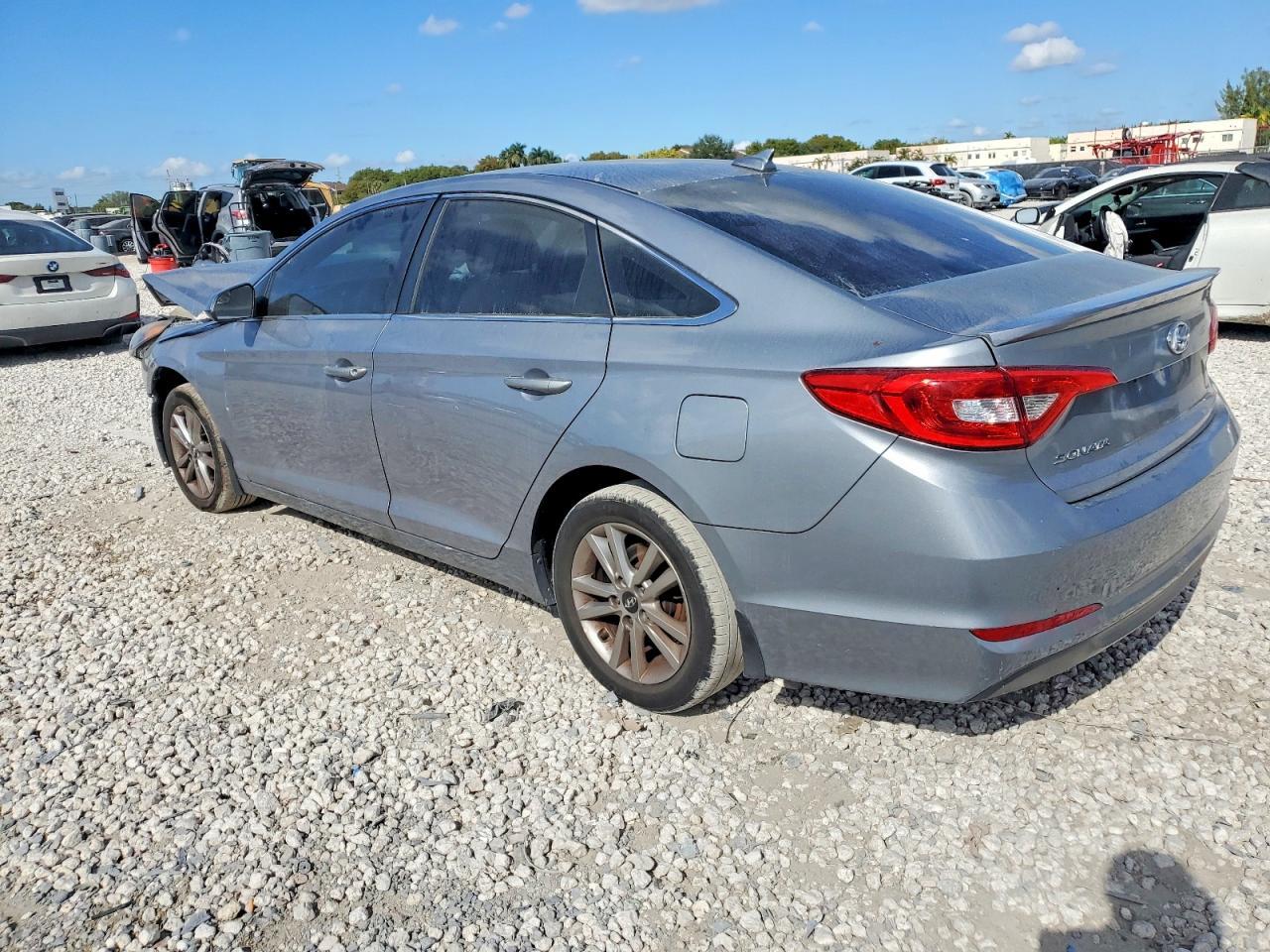 2016 Hyundai Sonata Se - Фото 2