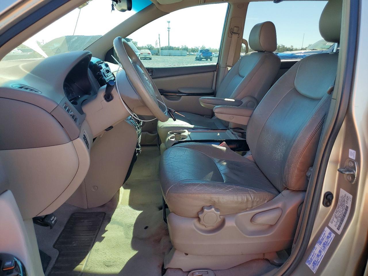 2004 Toyota Sienna Ce - Фото 7