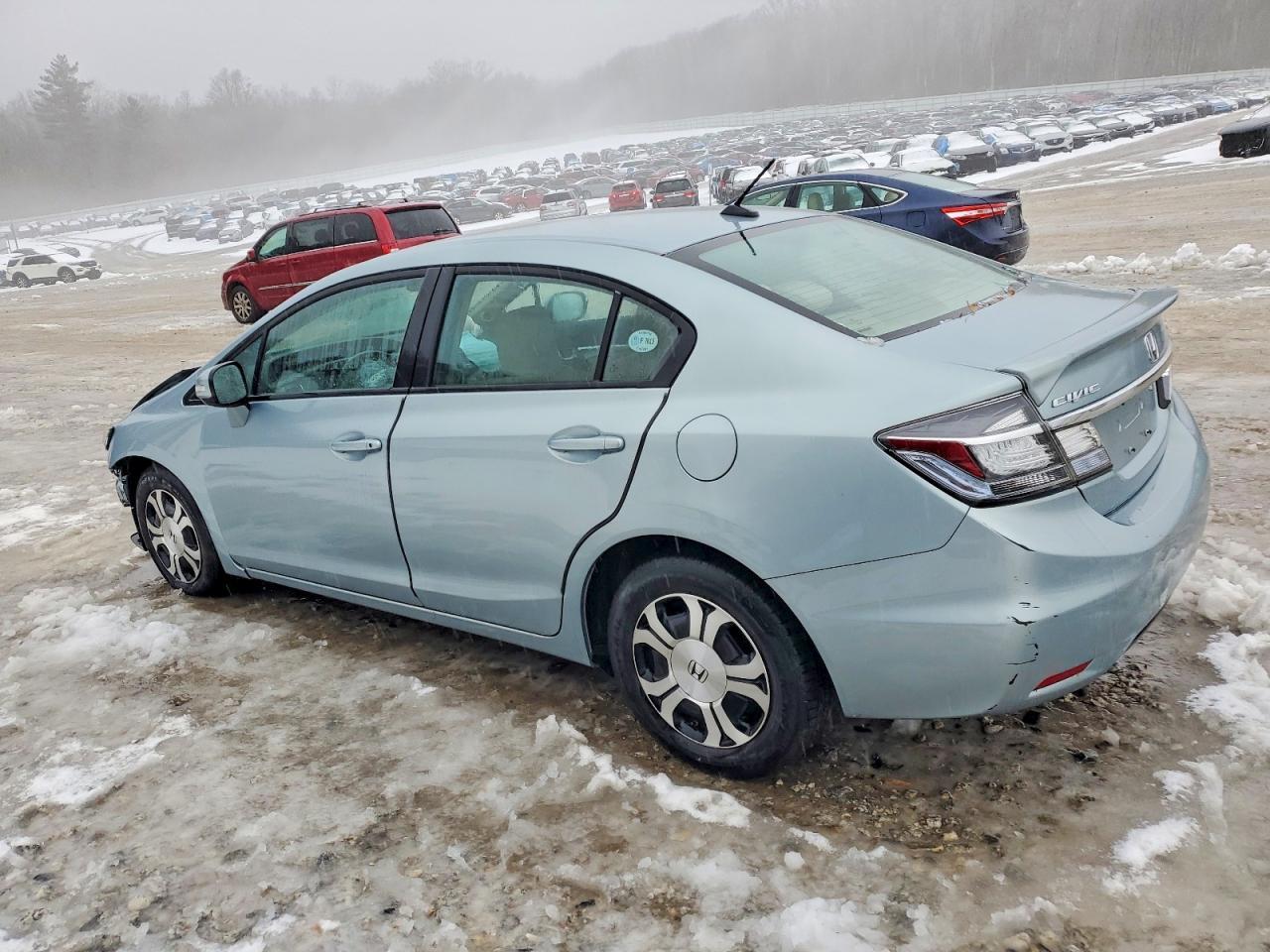 2013 Honda Civic Hybrid - Image 2