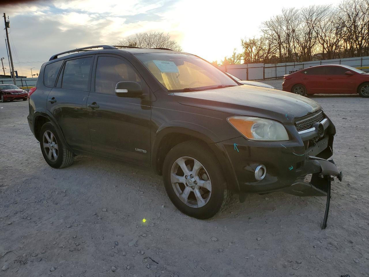 2009 Toyota Rav4 Limited - Image 4