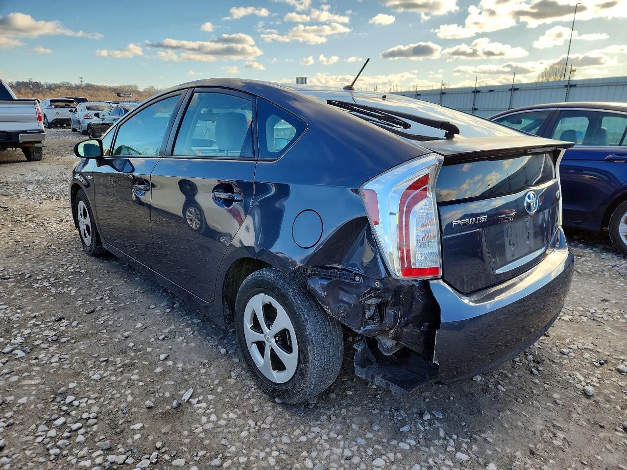 2012 Toyota Prius Two - Фото 2