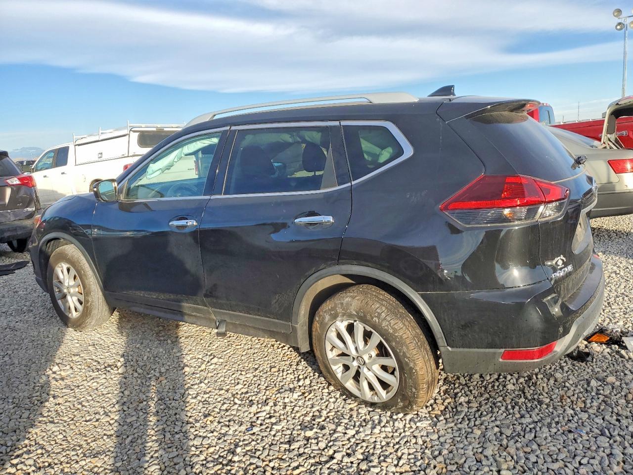2019 Nissan Rogue S - Image 2