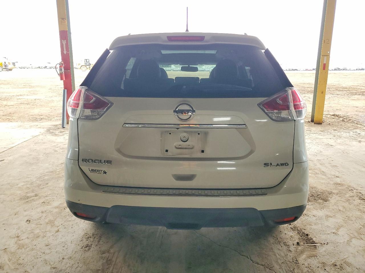 2015 Nissan Rogue S - Фото 6