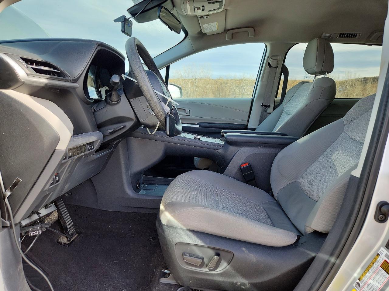 2024 Toyota Sienna Le - Фото 7