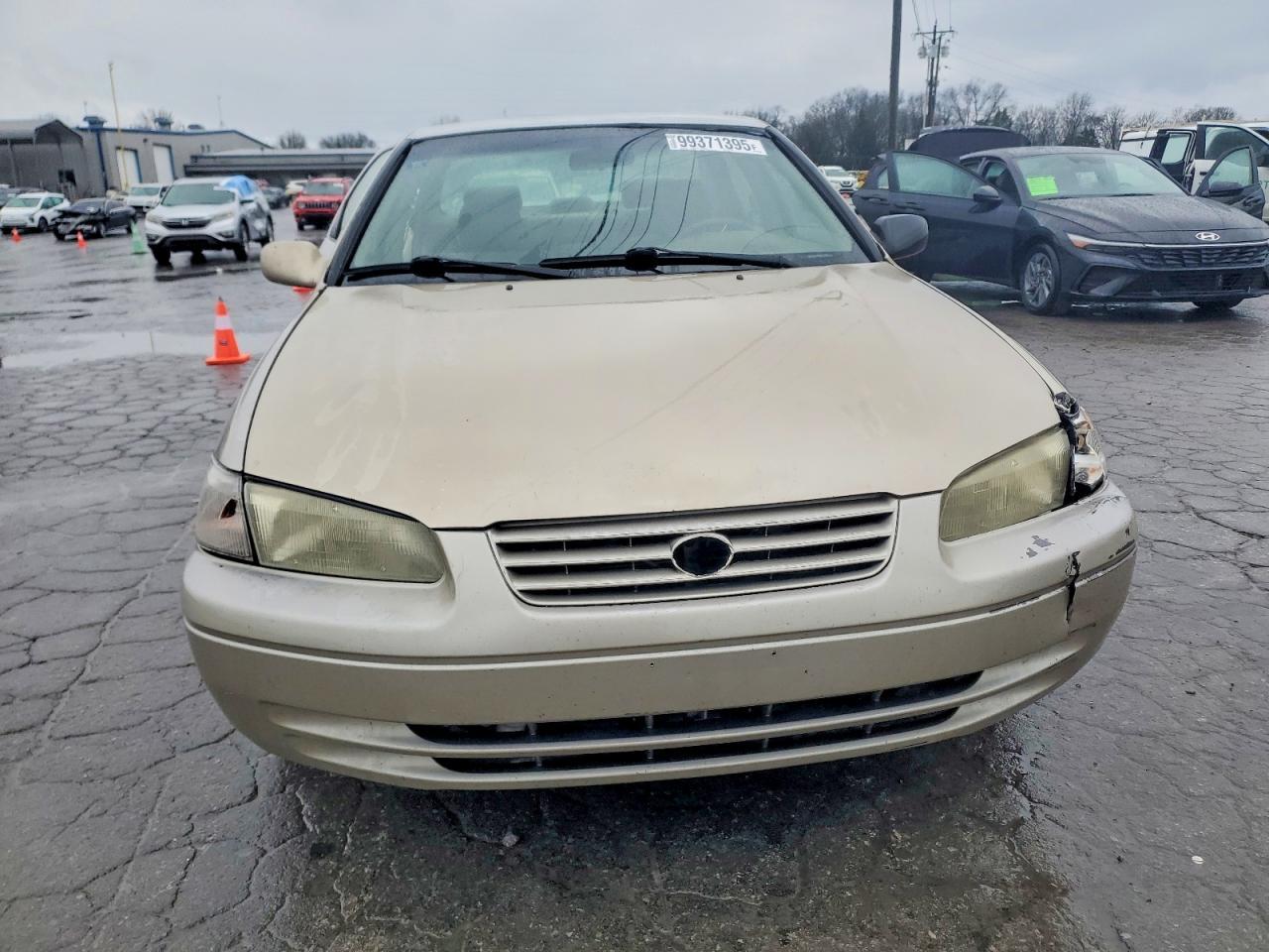 1998 Toyota Camry Ce - Image 5