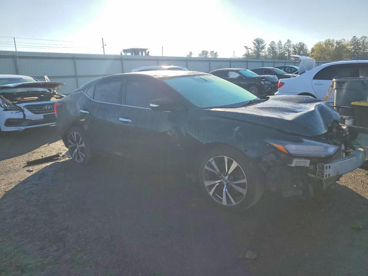 2017 Nissan Maxima 3.5S - Image 4