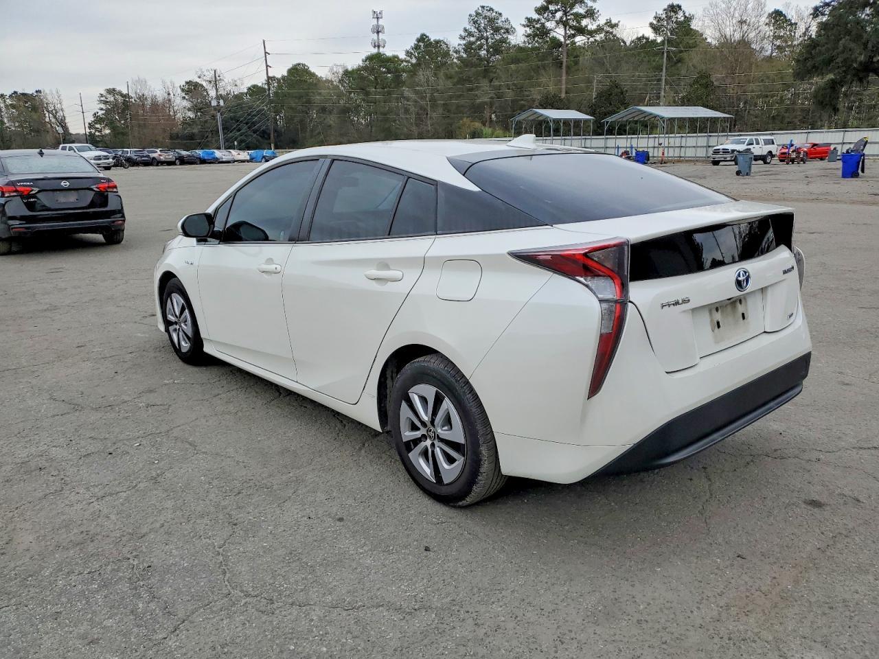 2016 Toyota Prius Two Eco - Image 2