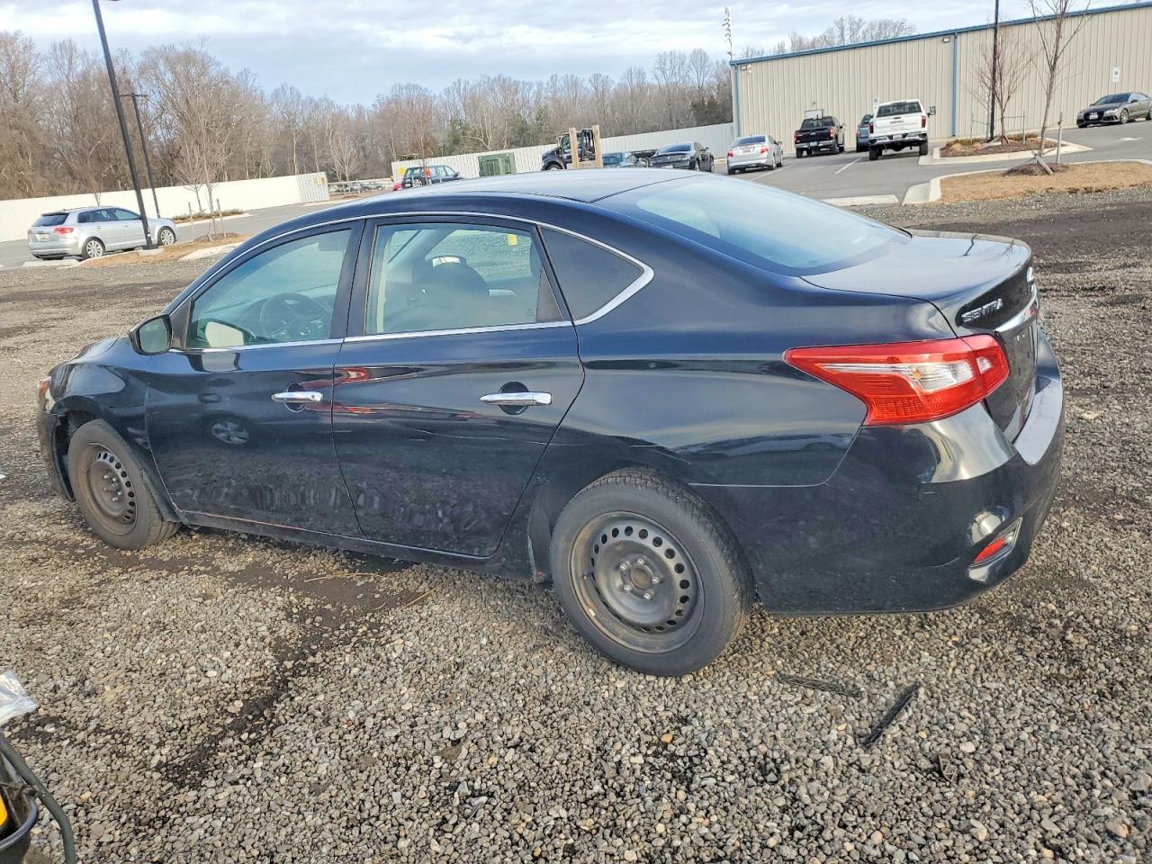 2019 Nissan Sentra S - Фото 2