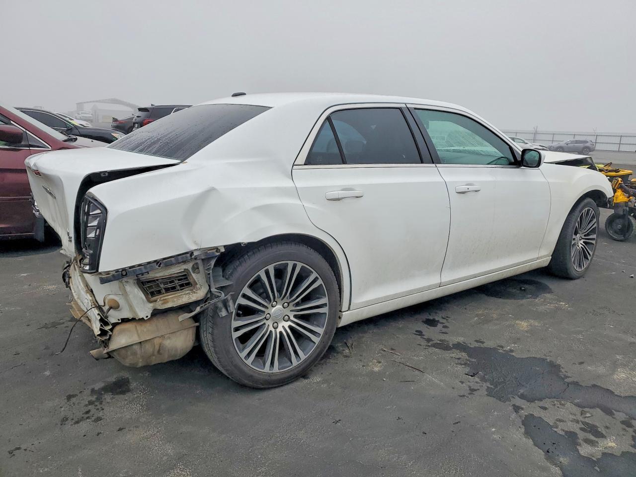2012 Chrysler 300 S - Фото 3
