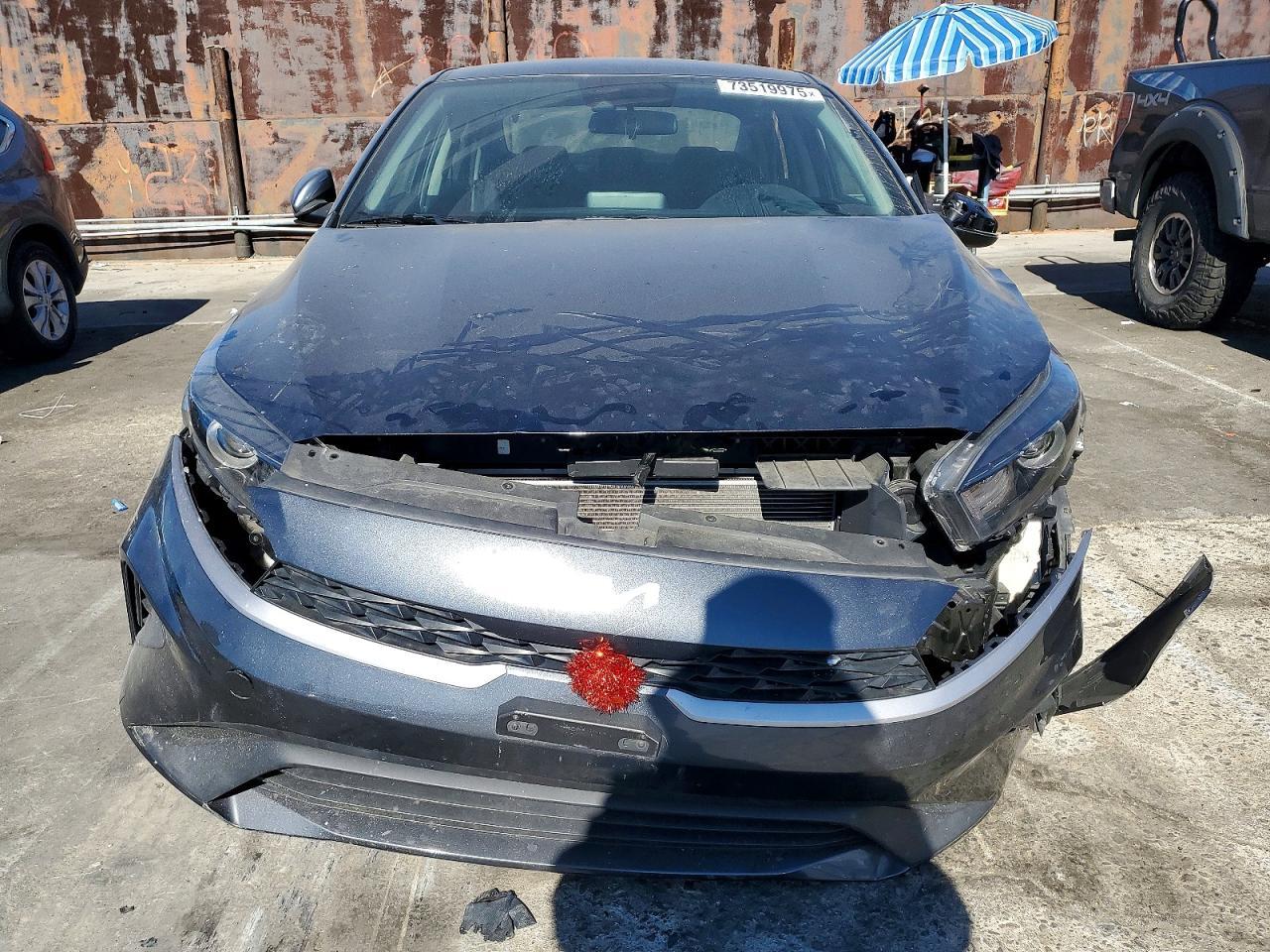 2023 Kia Forte Lxs - Image 5