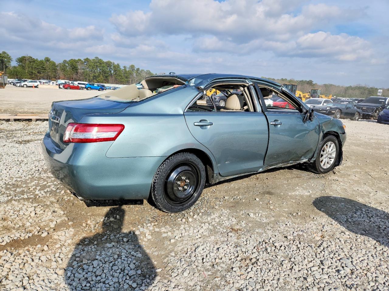 2011 Toyota Camry Base - Image 3