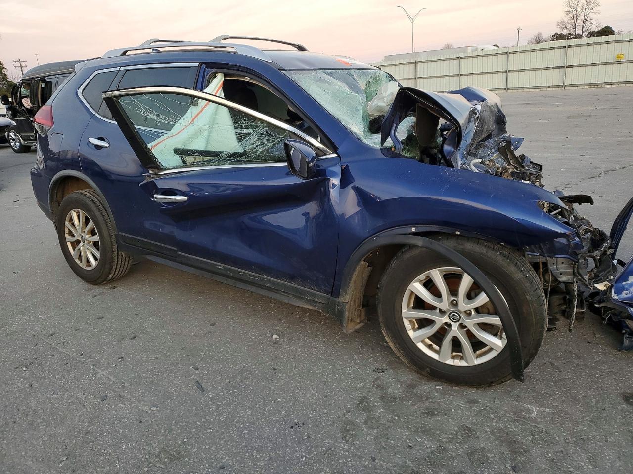 2019 Nissan Rogue Sv - Фото 4