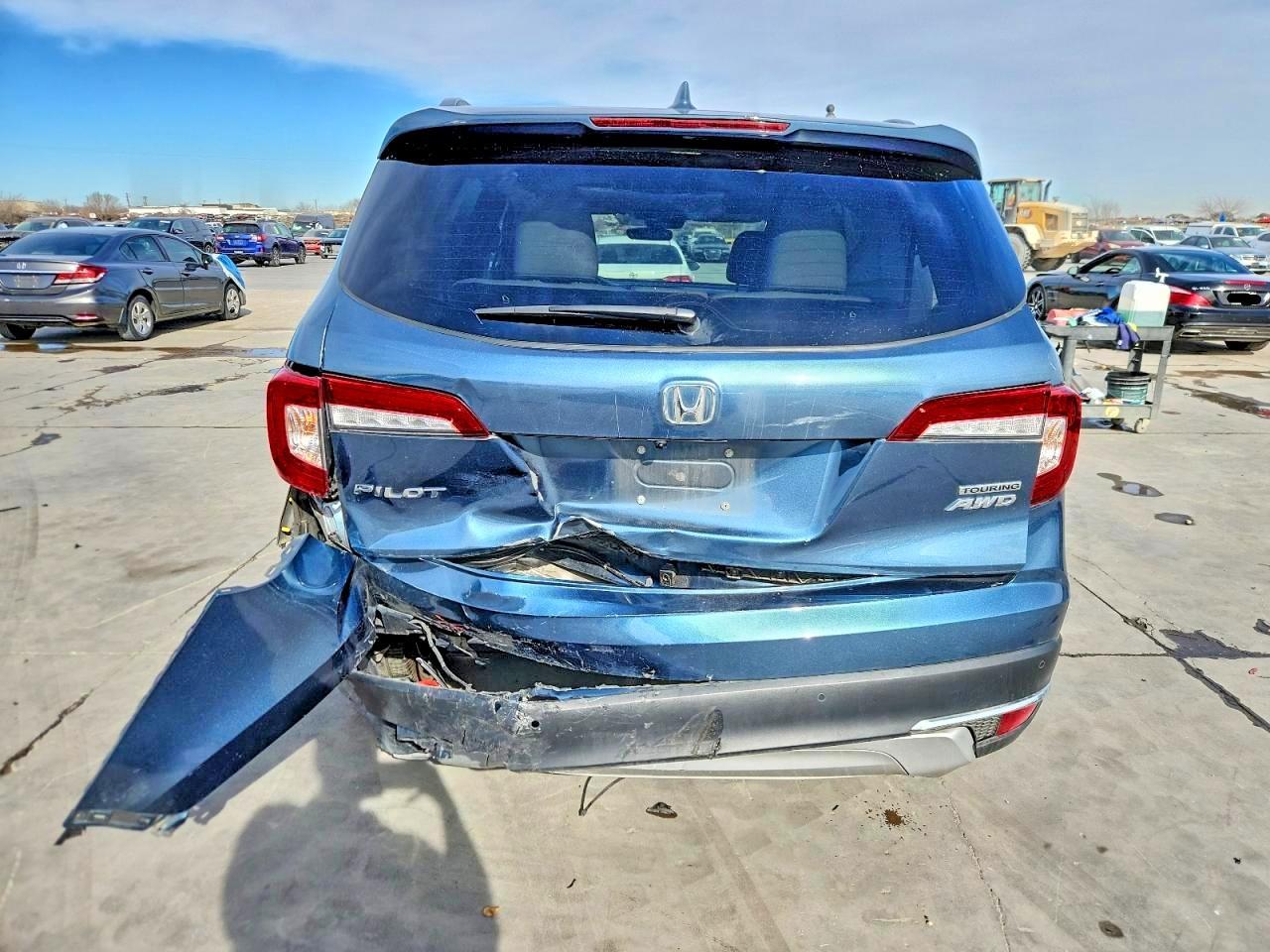 2022 Honda Pilot Touring - Фото 6