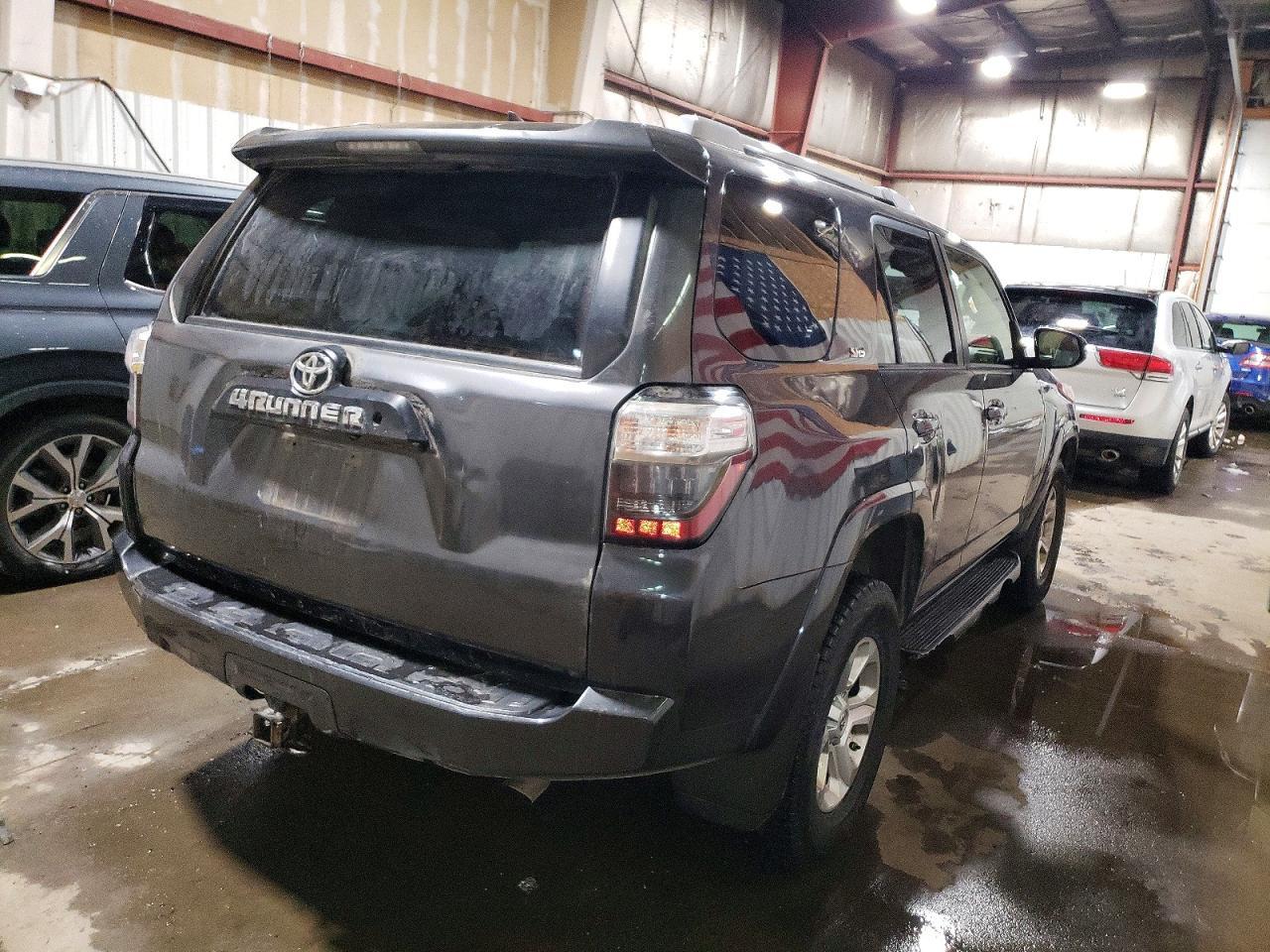 2014 Toyota 4Runner Sr5 - Фото 3