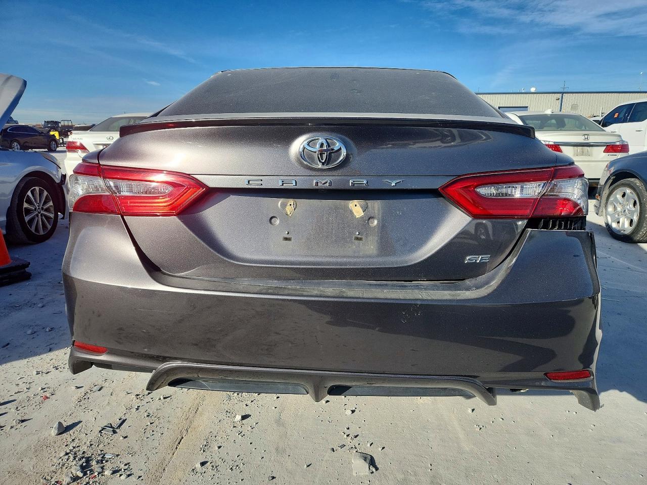 2018 Toyota Camry L - Image 6