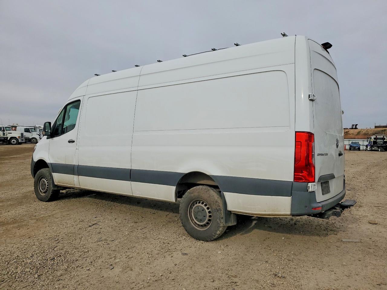 2020 Mercedes-Benz Sprinter Recreational Vehicle - Фото 2