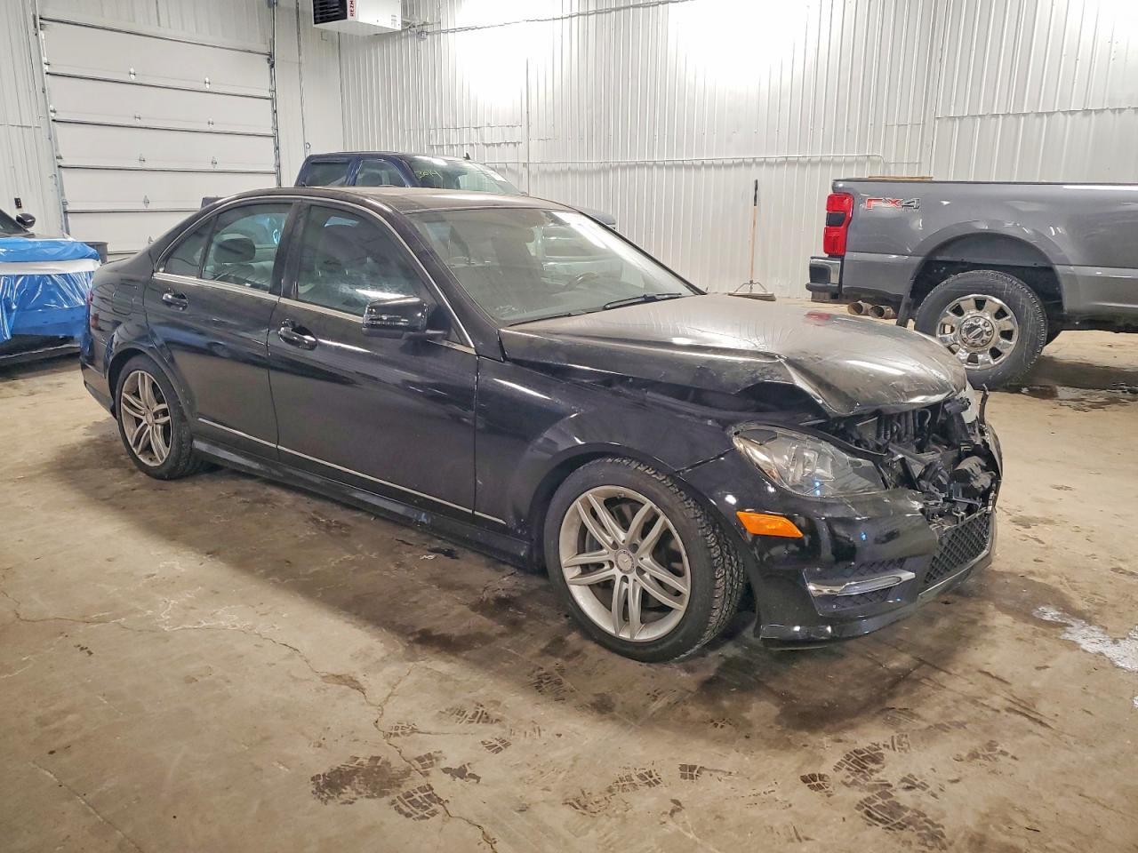 2014 Mercedes-Benz C 300 4Matic - Фото 4