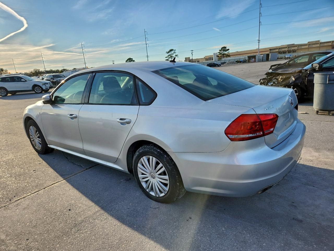 2014 Volkswagen Passat S - Image 2