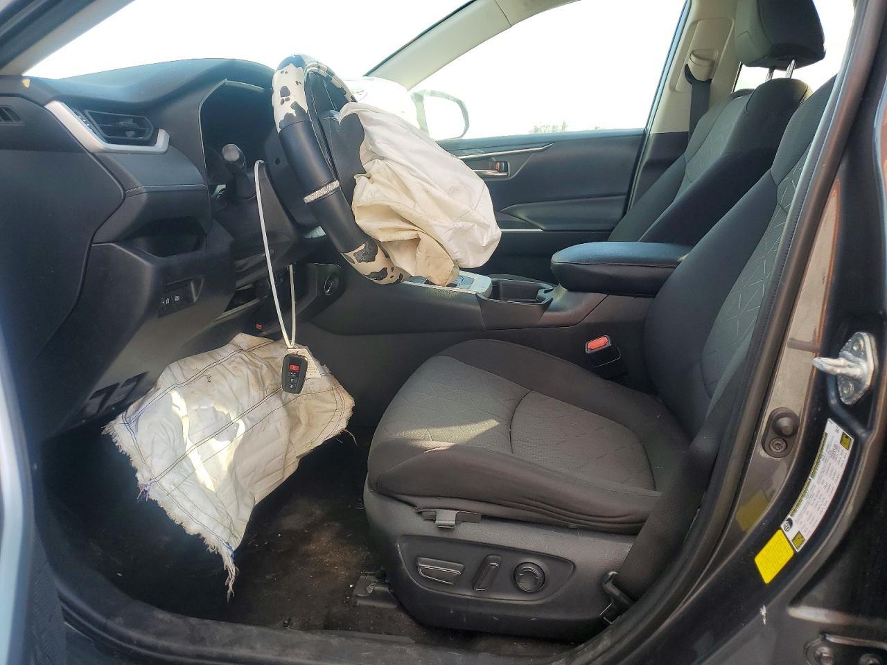 2021 Toyota Rav4 Xle - Image 7