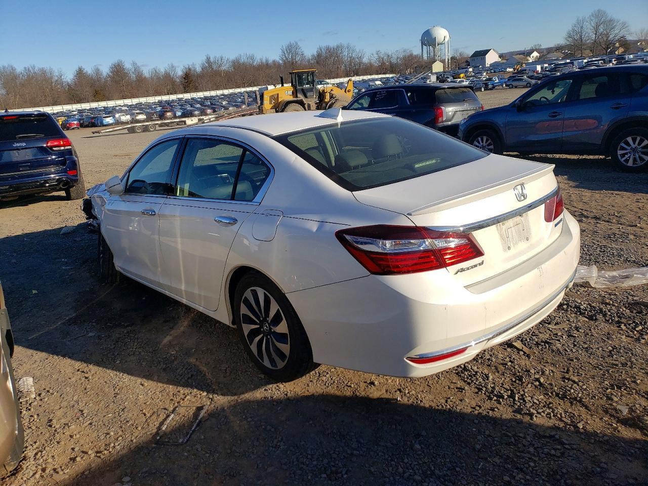 2017 Honda Accord Hybrid Exl - Фото 2