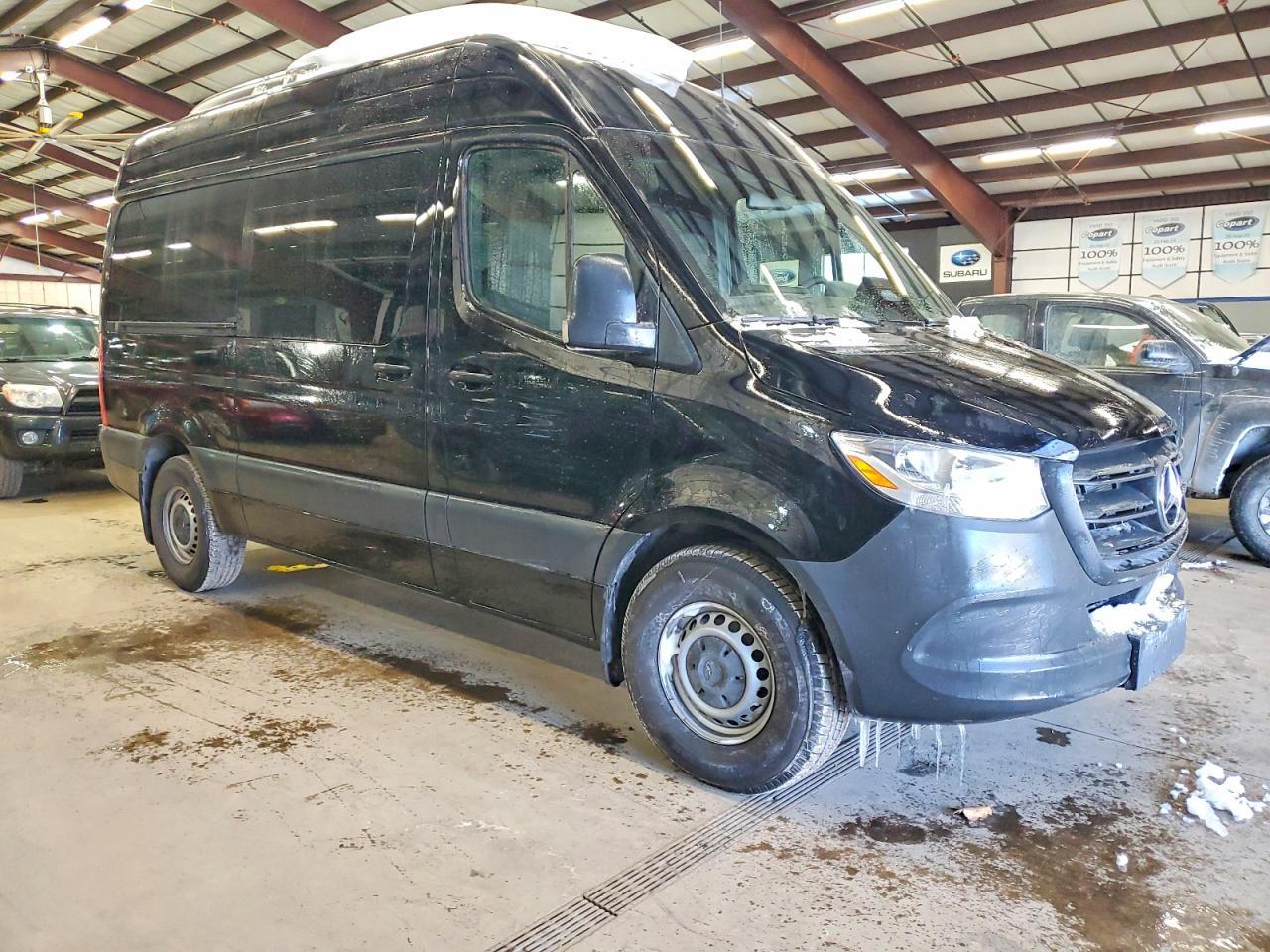 2025 Mercedes-Benz Sprinter 2500 - Image 4