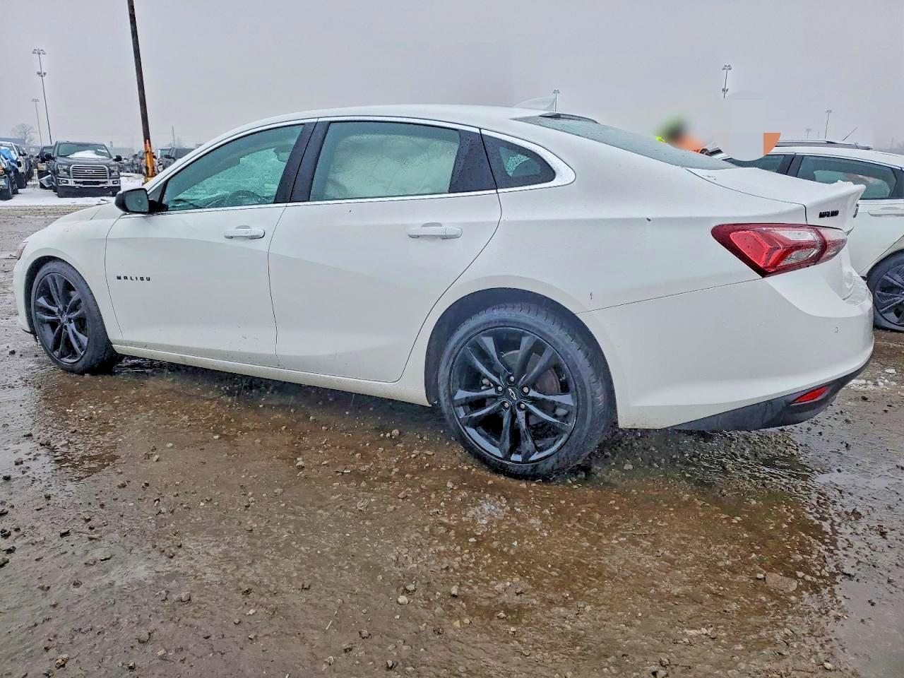 2021 Chevrolet Malibu Lt - Image 2