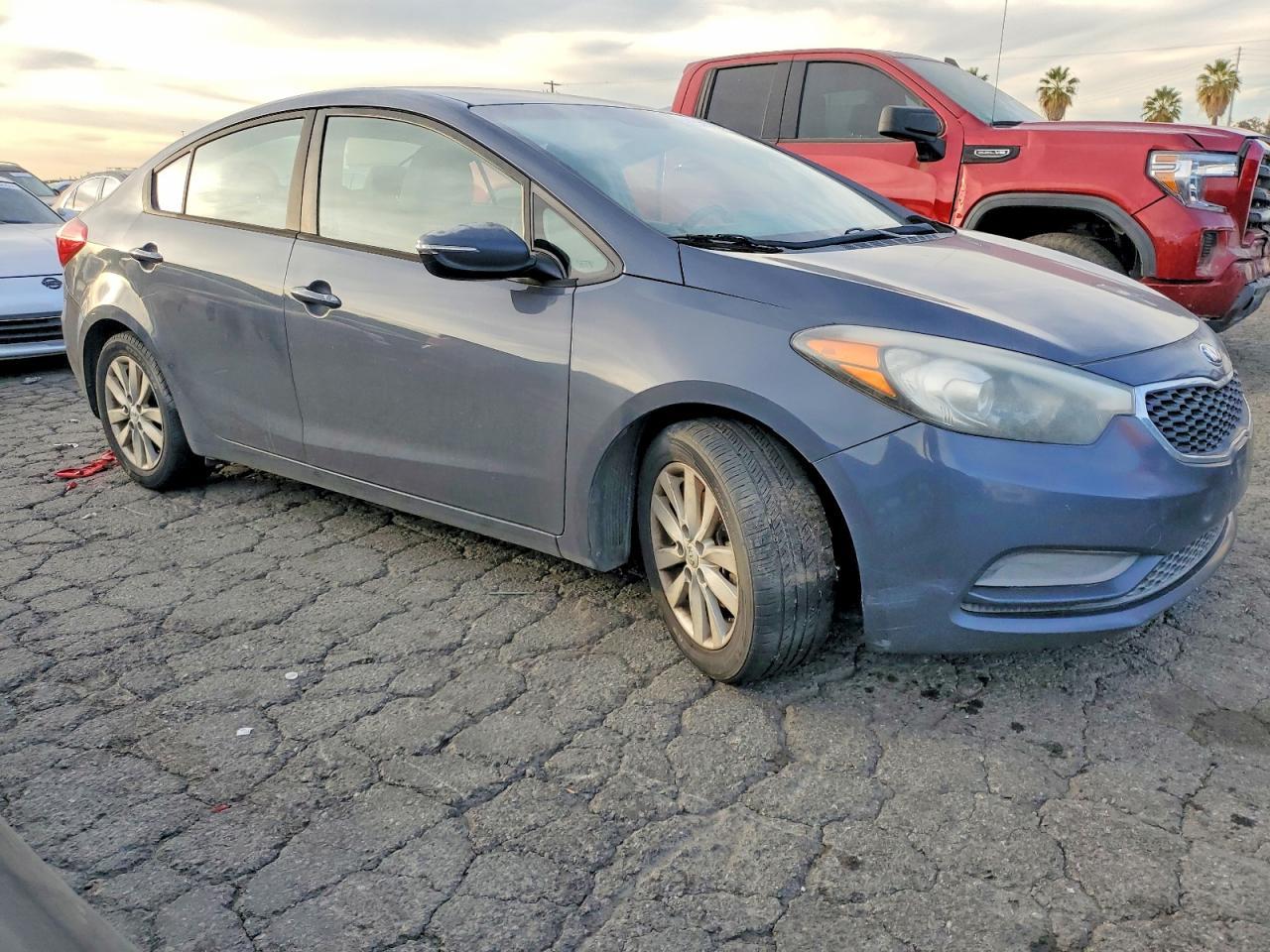 2016 Kia Forte - Image 4