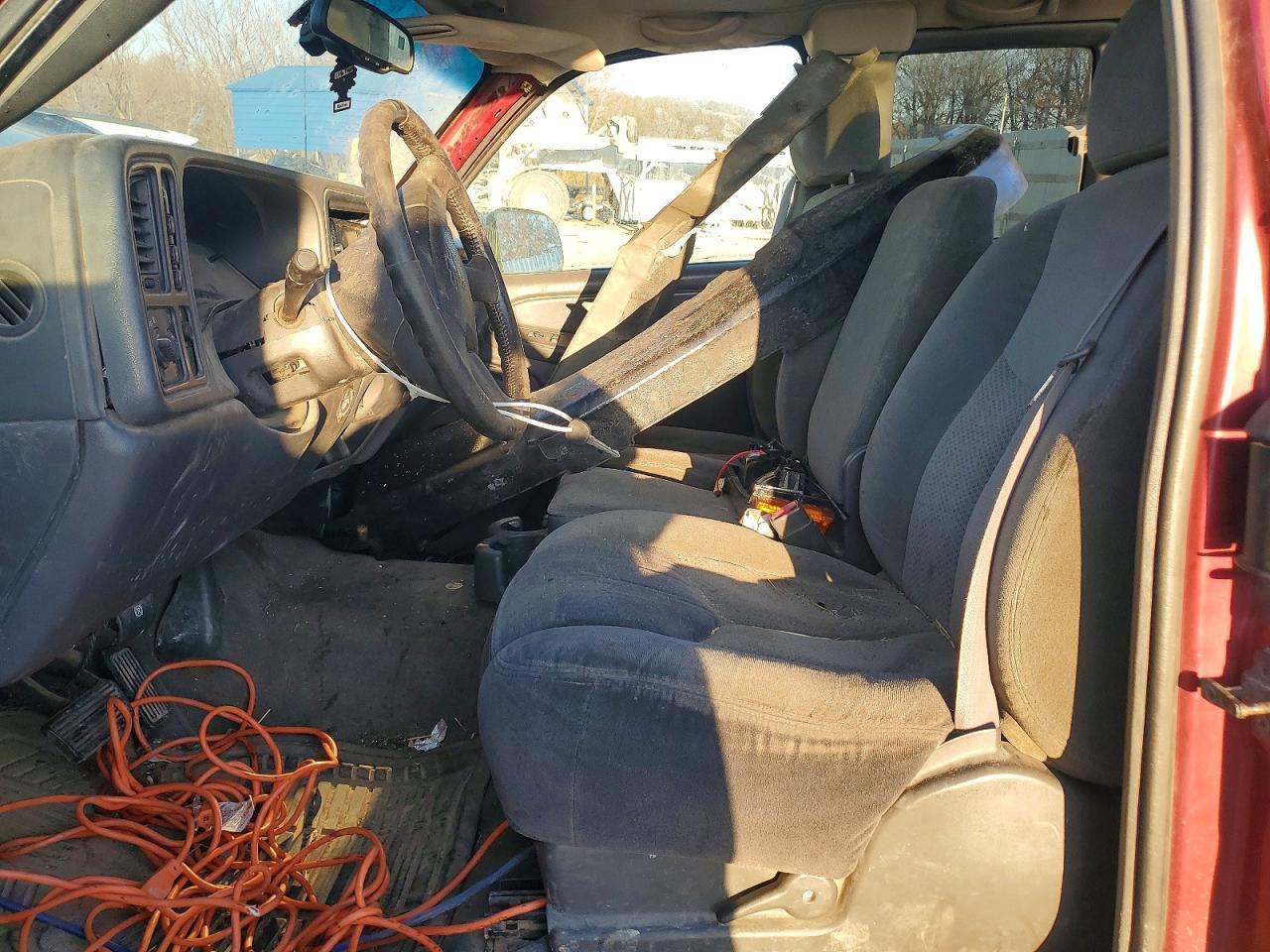 2004 Chevrolet Silverado K2500 Heavy Duty - Фото 7